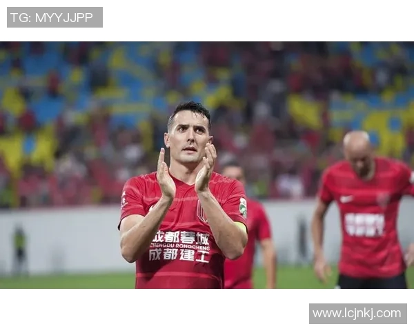 成都足球队运营揭秘：深度解析其成功背后的策略与挑战